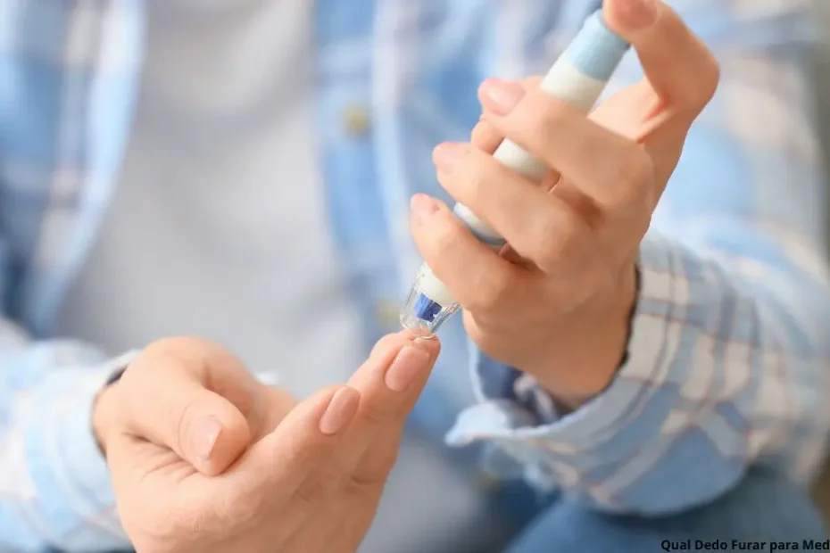 Saiba qual dedo furar para medir glicose e descubra as melhores práticas